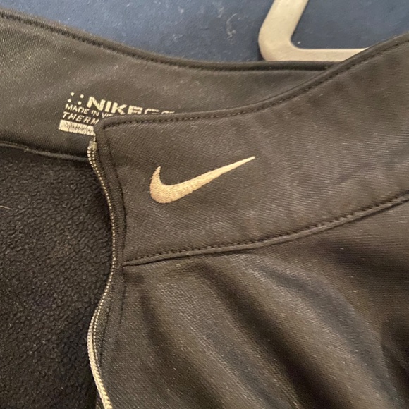 Nike Golf Therma - Fit Quarter Zip - Picture 5 of 5